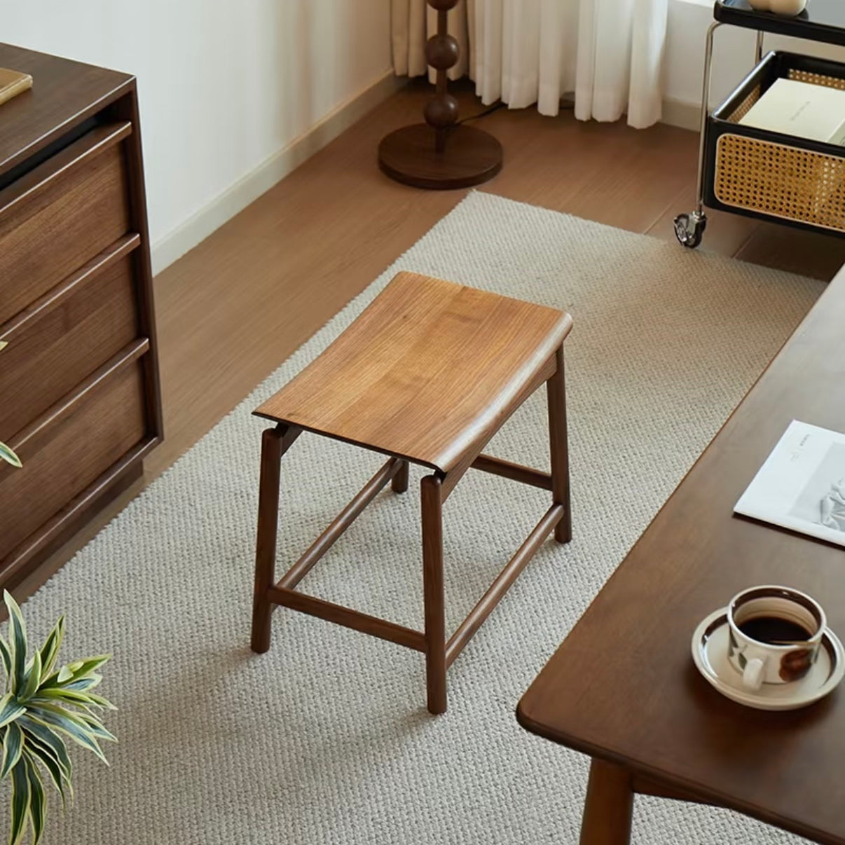 Temple Saddle Stool