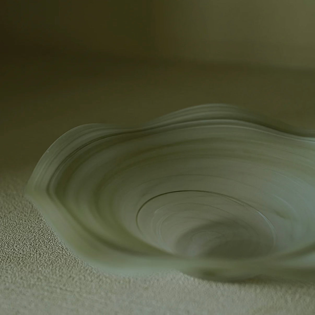 Mist Plate - Willow