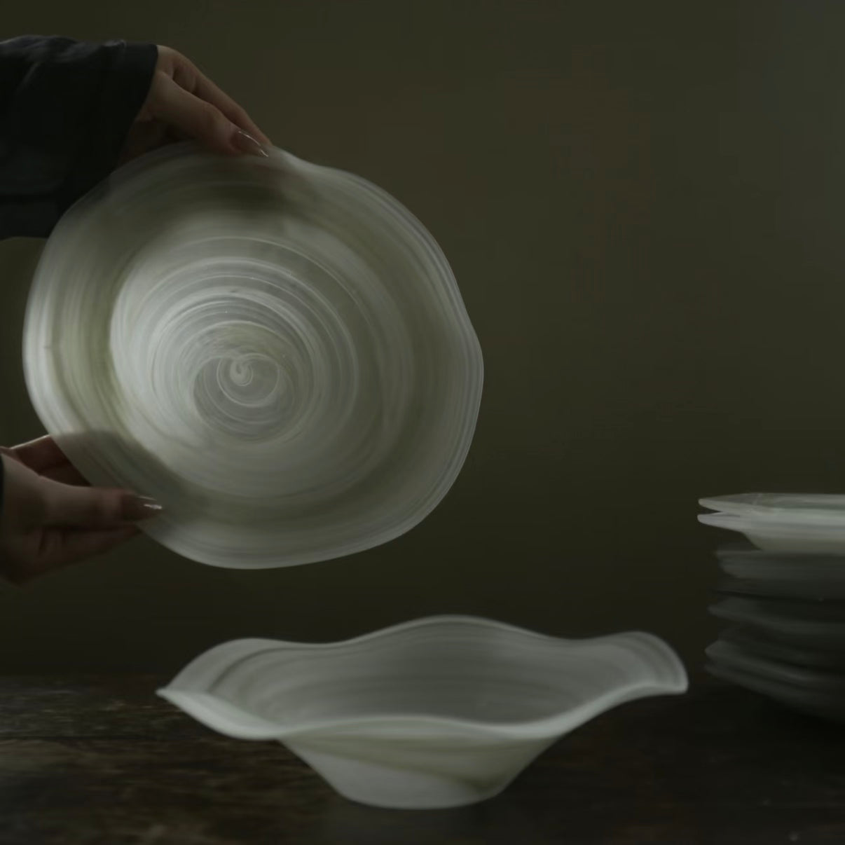 Mist Plate - Willow