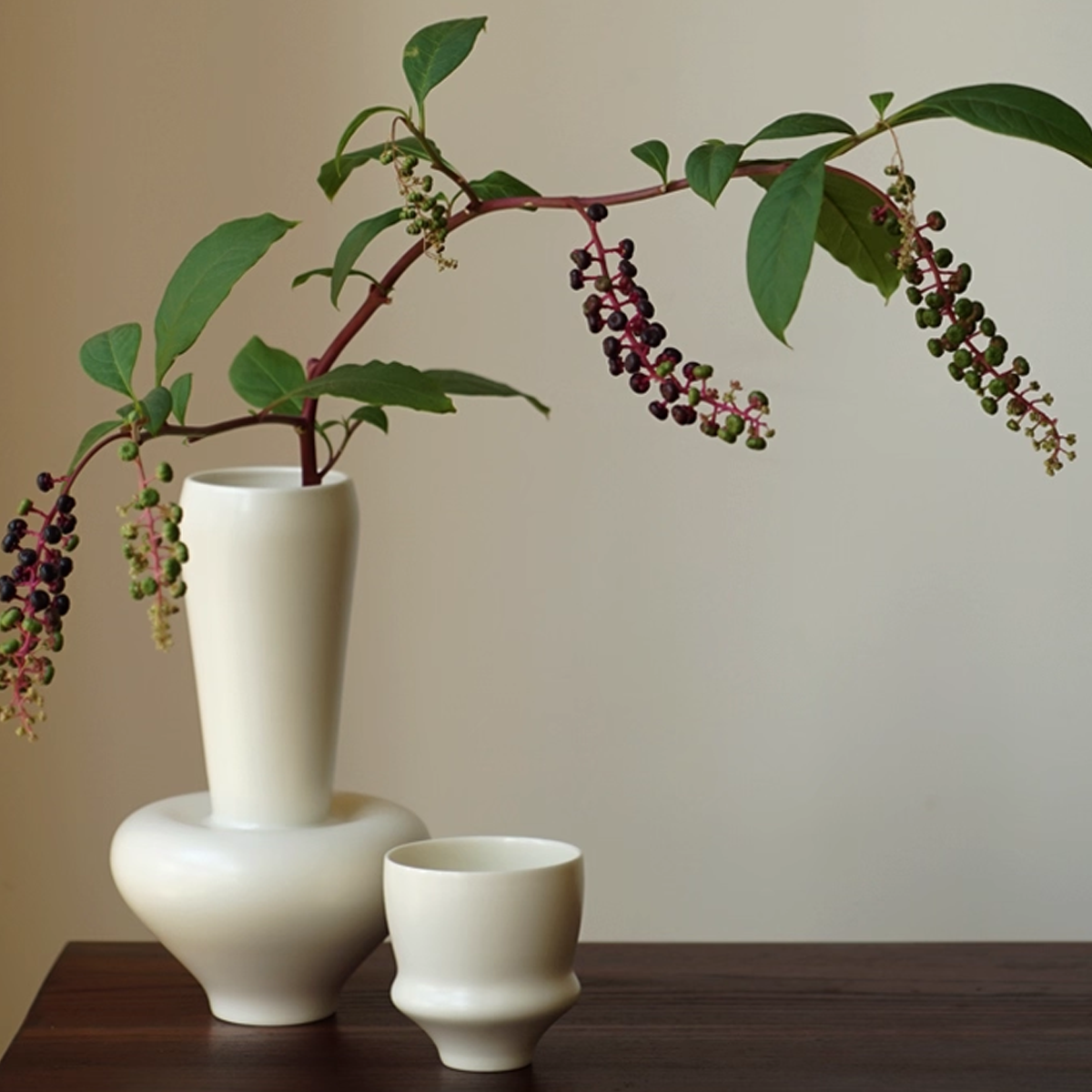 Echo Line - Melting Botanica Vase