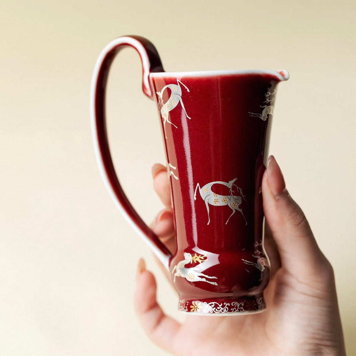 Roselle Garden - Curve Carafe